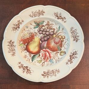 Johnson Brothers Windsor Ware Windsor Fruit  England 10" Dinner Plate Ribbed